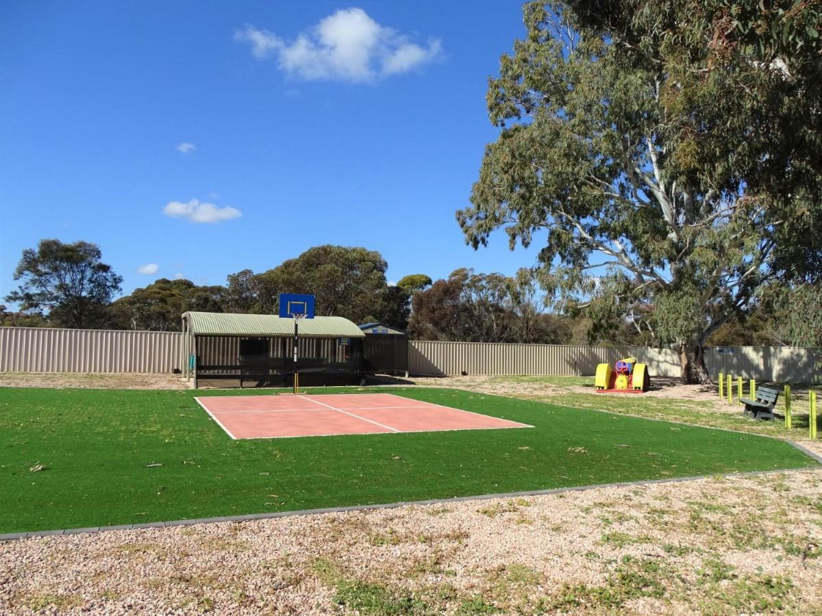 Moonta Bay Cabins Motel Port Moonta Exterior foto